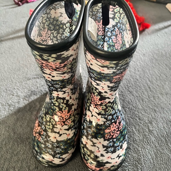 Carter's Multicolor Patterned Boots - Picture 5 of 8